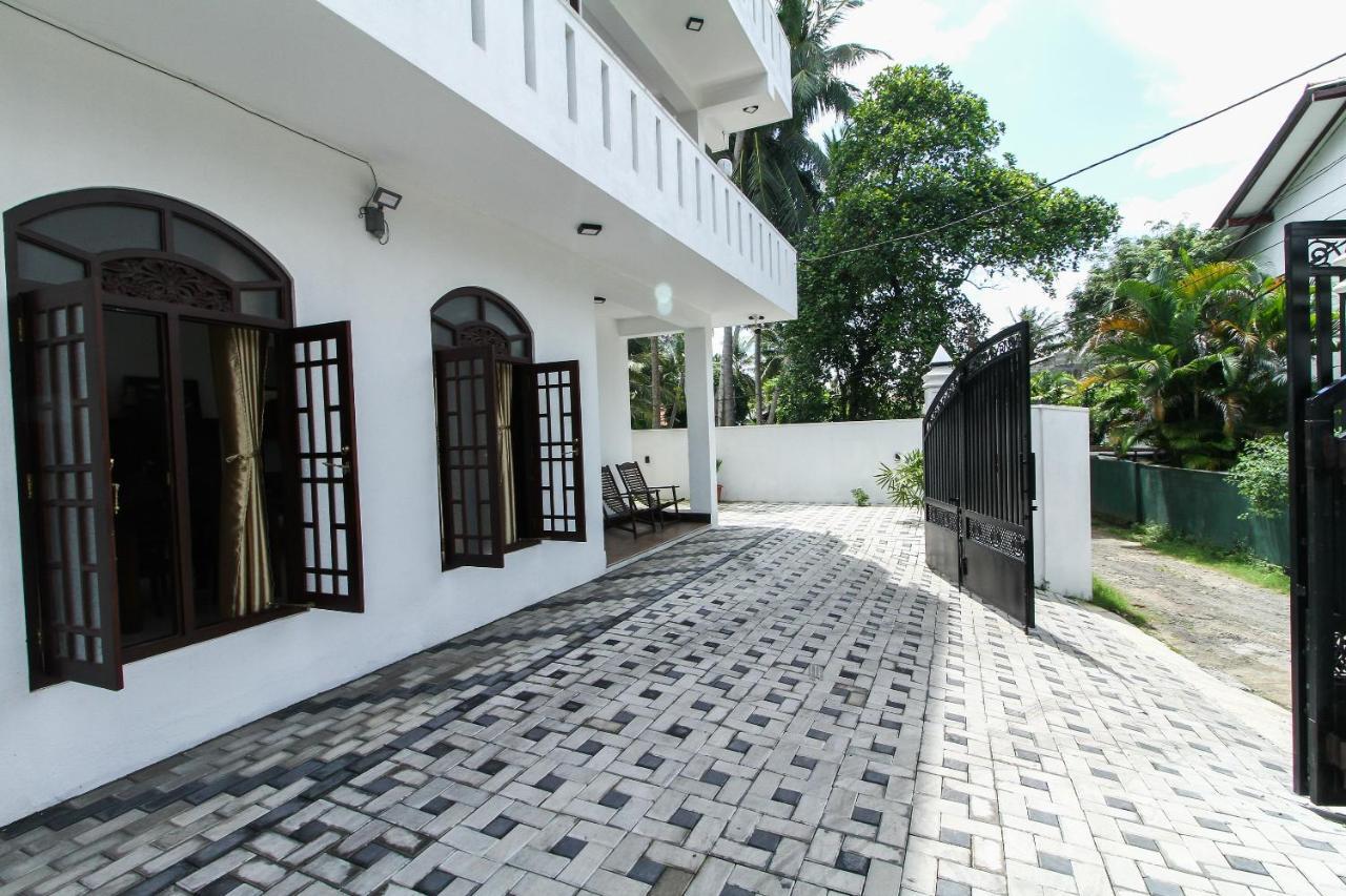 Royal Rich Villa Амбалангода Экстерьер фото